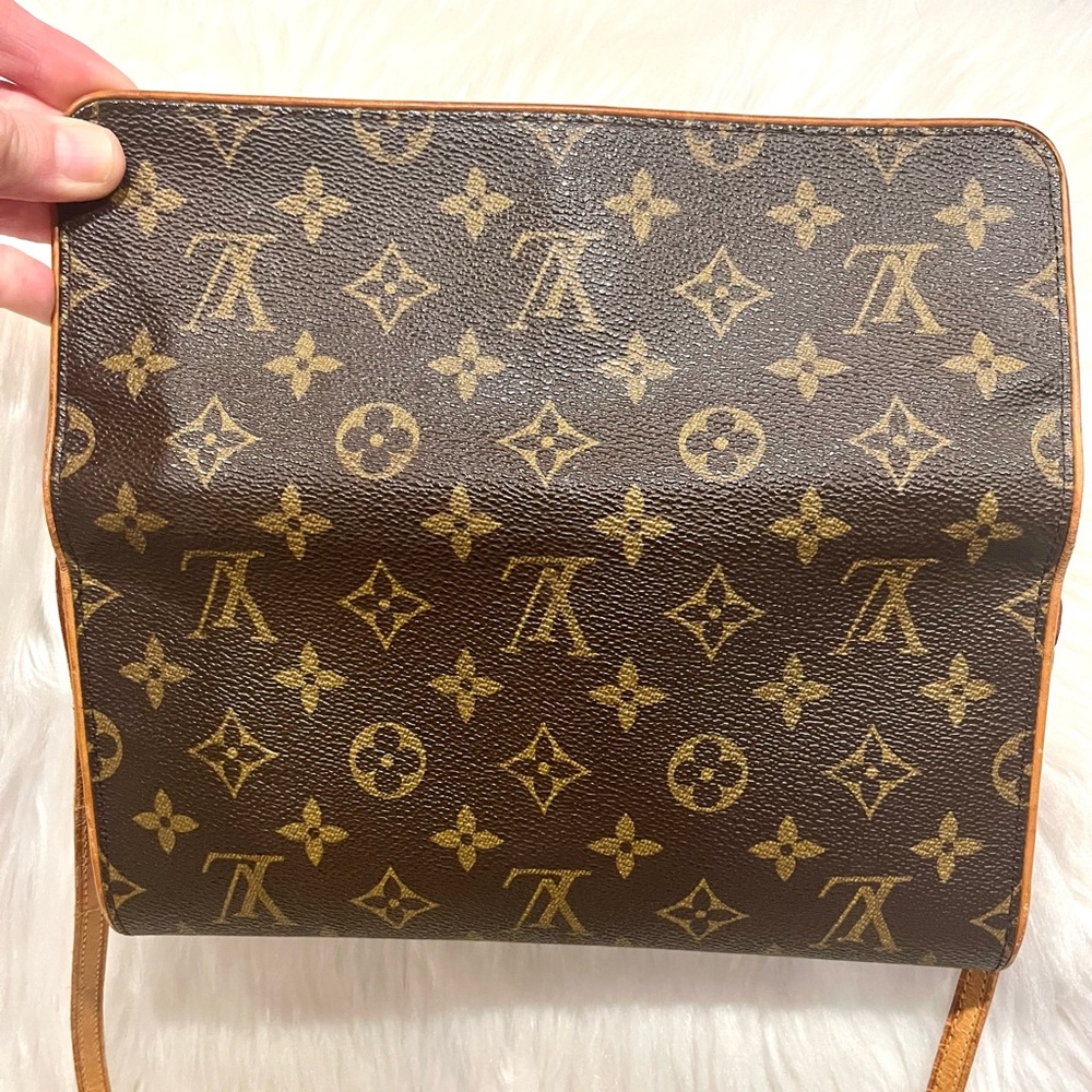 Louis Vuitton Brown and Gold Crossbody Bag - Picture 9 of 17